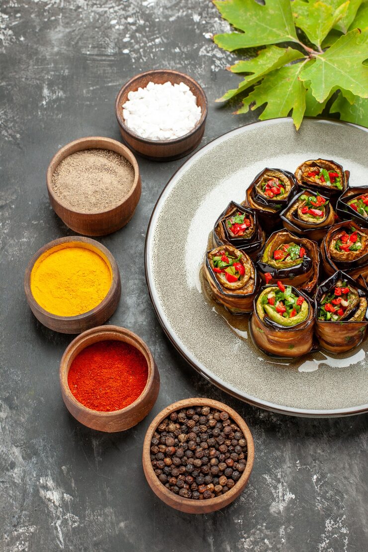 Баклажанные рулетики по-грузински с грецкими орехами: пошаговый рецепт