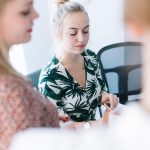 Почему важно обучение парикмахеров работе с профессиональной косметикой