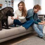 Беременная женщина попросила владелицу собаки изменить кличке питомца, вызвав удивление