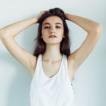 Небритые подмышки: взгляд на женскую сексуальность в 40 фотографиях