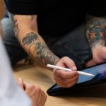 Тату-мастер рассказал о значении татуировок и актуальных трендах