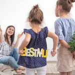 Как воспитывают детей Елена Чекалова и Леонид Парфенов