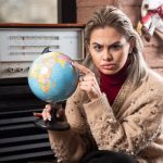 Что носили советские женщины из-за дефицита: 7 неожиданных вещей