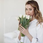 Какое значение имеют белые цветы в букете для женщины