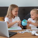 Когда стоит начинать изучать иностранные языки: мнение родителей