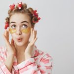 Татьяна Котова рассказала, как сделать маску от синяков под глазами из подручных средств.
