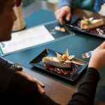 Как не испортить себе ужин: 9 тревожных знаков в ресторанном меню