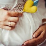 Как одеться на крестины: гид для гостей