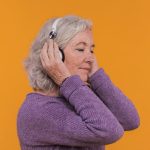 Регулярные проверки слуха могут способствовать долголетию