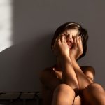 Почему женщины притворяются, что испытывают оргазм