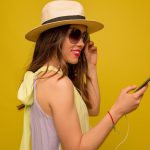 Как носить оранжевый: 5 стильных сочетаний в одежде