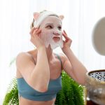 Лайфхаки от Татьяны Котовой: как использовать тканевые маски с максимальной пользой