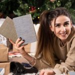 Очки в необычном футляре: мастерица создала его из упаковки от чипсов.