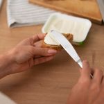 Как превратить любой кухонный нож в бритвенно острый, даже без точильного камня