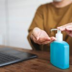 Как правильно применять антисептики, чтобы не повредить кожу?