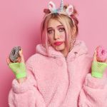 Необычные нейл-тренды весны: от мармеладных оттенков до смелых решений