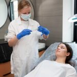 Тренды в красоте: миопластика, антистресс-капельницы и необычные тренировки