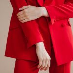 Max Mara представляет новую коллекцию Tailored Suit, где главным акцентом становится жакет