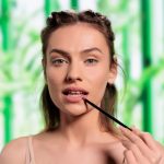 Макияж с акцентом на губах — тренд будущей весны