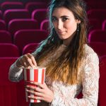 Аманда Сайфред не смогла сдержать слез на премьере фильма на Венецианском кинофестивале.