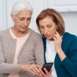 Что скрывается за отношениями с большой разницей в возрасте? Отвечает эксперт (18+)