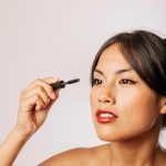 Маска-холодок, тушь для бровей с микрощеточкой и другие новинки недели