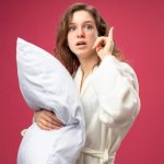 Как уменьшить отечность и улучшить состояние кожи лица после сна