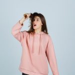 Худи на молнии не теряет своей актуальности