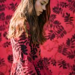 ELENA MIRO выбирает этнические мотивы в одежде