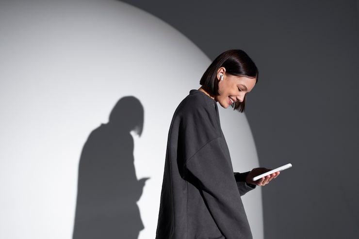 12-mo’er и low-key-люкс. Новые термины современной моды — словарь BURO.