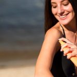 Как защитить волосы от солнца: 7 эффективных средств