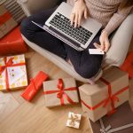 Что подарить и как отпраздновать: идеи для праздничного настроения