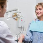 Как не попасть на удочку при выборе виниров и люминиров: советы стоматолога