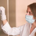 Как часто следует проводить дезинфекцию поверхностей?