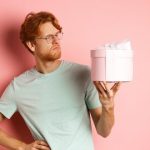 Какие подарки мужчине выбрать? Практичные и актуальные идеи