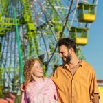 Принц Гарри и Меган Маркл устроили семейный день в Диснейленде. Фото!