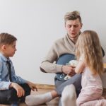 Как обрести независимость: инструкция по дистанцированию от нездоровых отношений с родителями