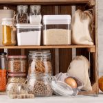 Как организовать хранение на мини-кухне: 8 полезных советов