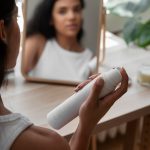 Как выбрать солнцезащитный спрей: преимущества и лучшие средства