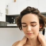 Буккальный массаж: за что его любит Меган Маркл и почему его стоит попробовать вам