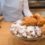 Рецепт круассанов с шоколадом: готовим из слоеного теста