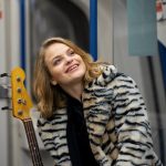 Известный певец Баста дал концерт в метро.