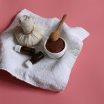 Как заменить визит к косметологу: подбираем лучшие массажеры для лица и тела