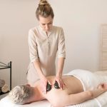 Как выбрать массаж: ручной или аппаратный, антицеллюлитный или оздоровительный?