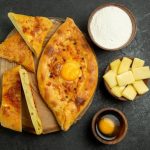 Хачапури: что это и к какой кухне оно относится