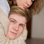 Как понять, что у близкого человека депрессия, и как ему помочь