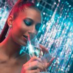 Дженнифер Лопес, Хейли Болдуин и другие звезды, которым инъекции и пластика помогли преуспеть в бьюти-бизнесе