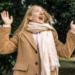 Как сохранить прическу в непогоду