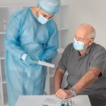 Онколог Ледин назвал факторы, влияющие на выживаемость при раке 4-й стадии