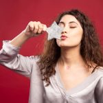 Знаменитости прибегают к ретуши даже на фотографиях без макияжа